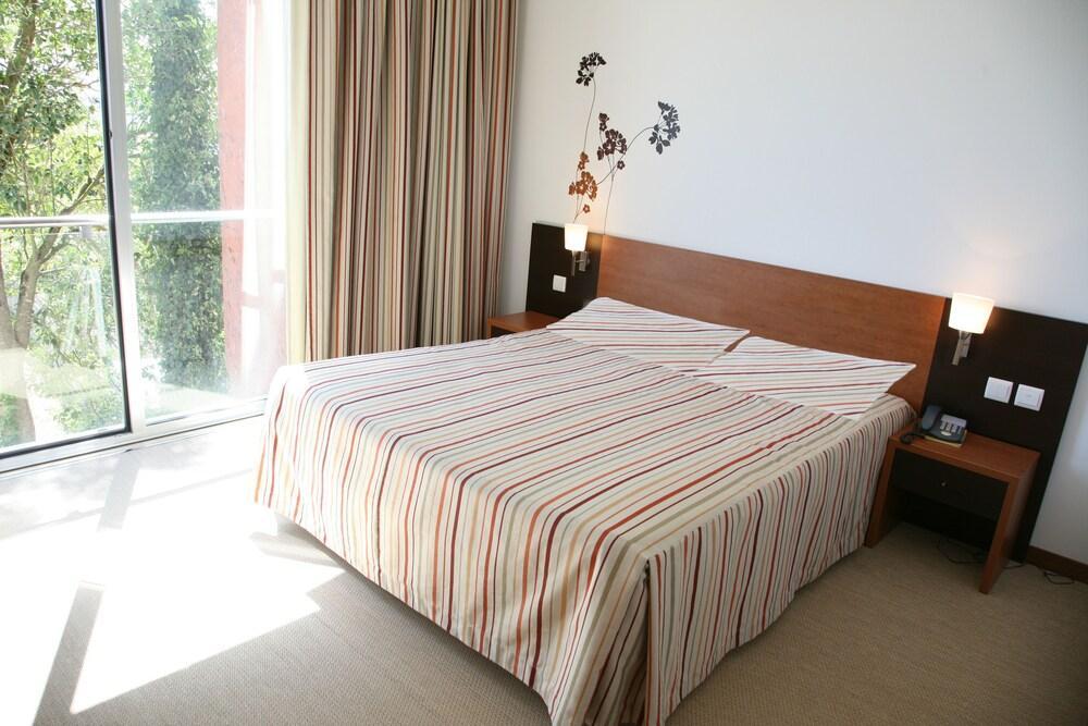Hotel Flora - Monte Real Dış mekan fotoğraf